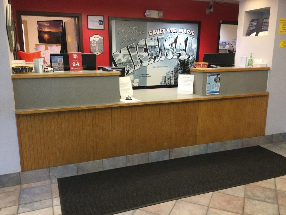 Super 8 By Wyndham Sault Ste. Marie Hotel Kültér fotó