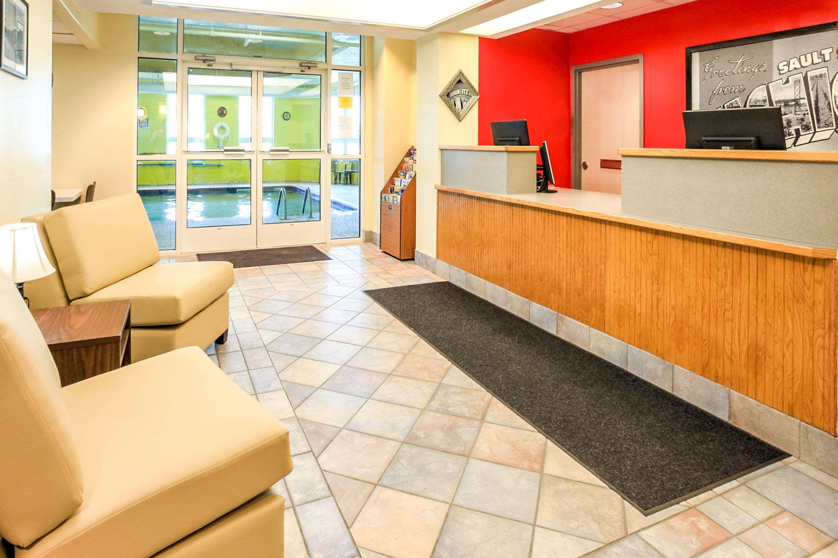 Super 8 By Wyndham Sault Ste. Marie Hotel Kültér fotó